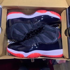 Jordan retro high top bred 11’s